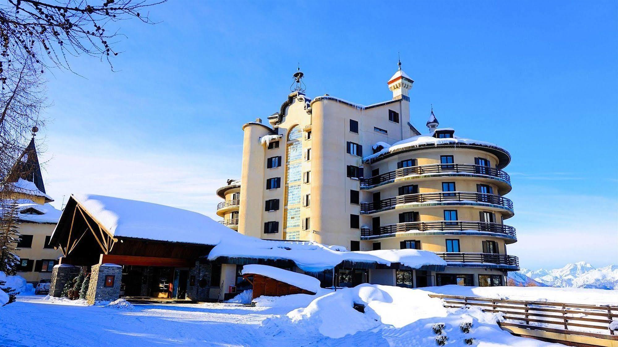 Principi Di Piemonte Sestriere Hotel Екстериор снимка